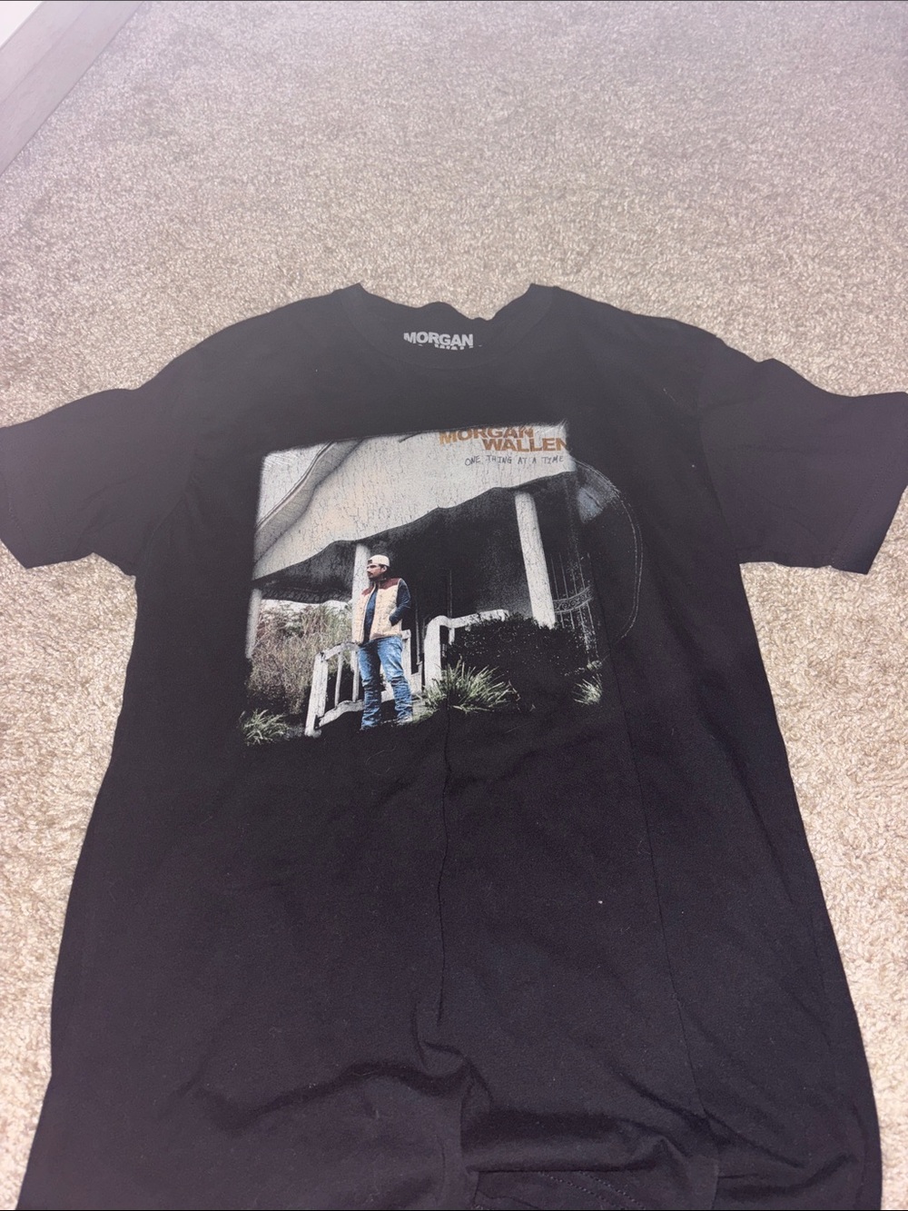 Black Graphic Tee -Morgan Wallen Casual Shirt size small